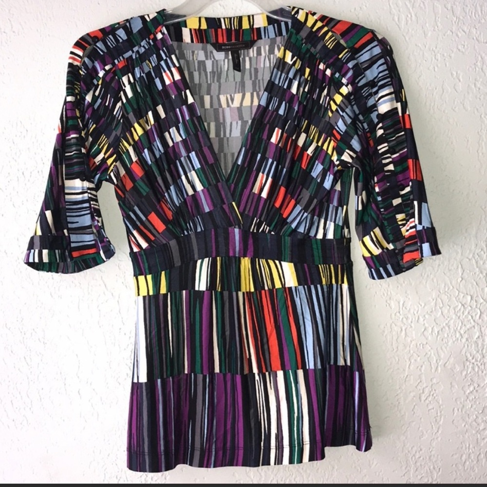 BCBG MaxAzria 🛍️Multicolored Top 3/$15
